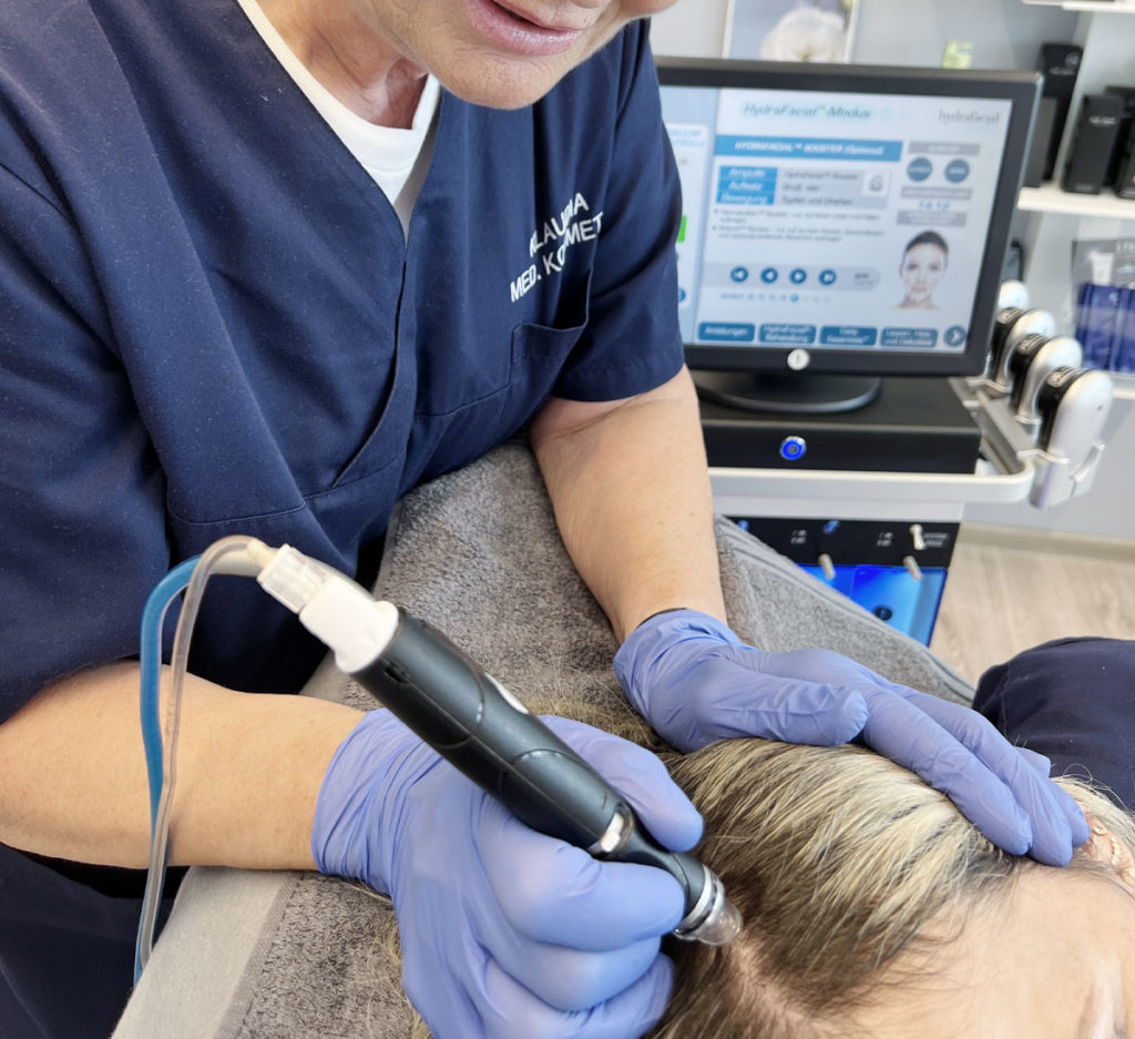 Behandlung HydraFacial Keravive Ordination für Ästhetik